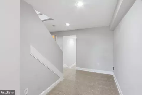 Entry Way - 711 Scott St, Baltimore, MD 21230 photo 8 of 11
