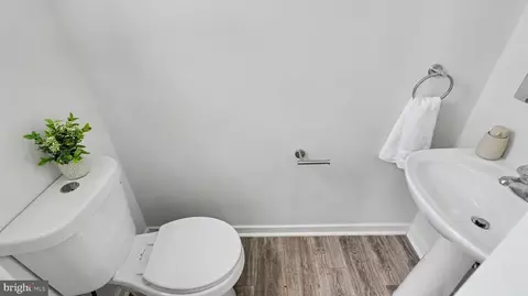 Entry Way - 3319 Leighton Ave, Baltimore, MD 21215 photo 8 of 14