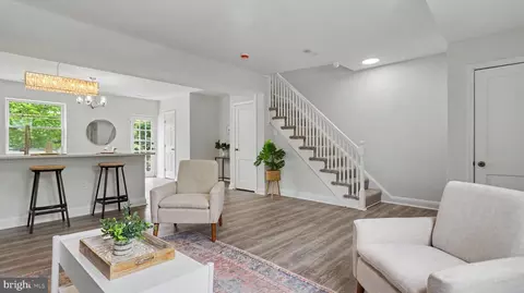 Entry Way - 3319 Leighton Ave, Baltimore, MD 21215 photo 1 of 14