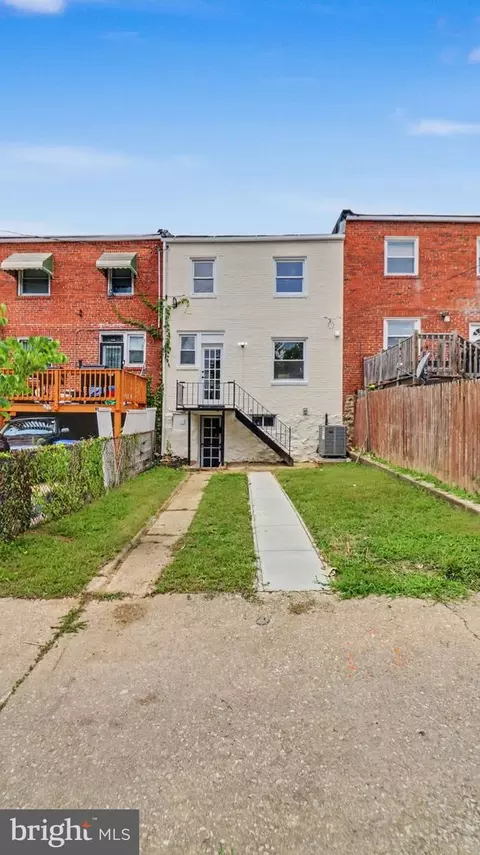 Exterior - 3319 Leighton Ave, Baltimore, MD 21215 photo 4 of 4