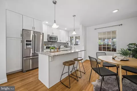 Kitchen - 1432 Redfern Ave, Baltimore, MD 21211 photo 4 of 6