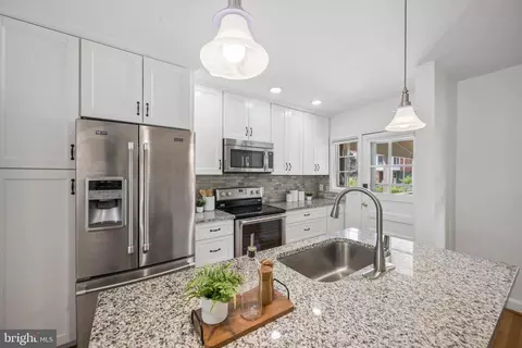 Kitchen - 1432 Redfern Ave, Baltimore, MD 21211 photo 6 of 6