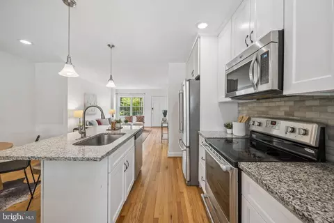 Kitchen - 1432 Redfern Ave, Baltimore, MD 21211 photo 5 of 6