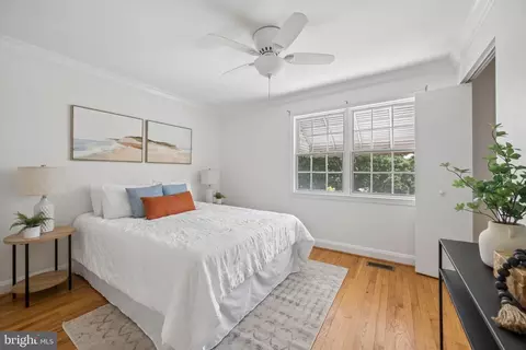 Bedroom - 1432 Redfern Ave, Baltimore, MD 21211 photo 3 of 6