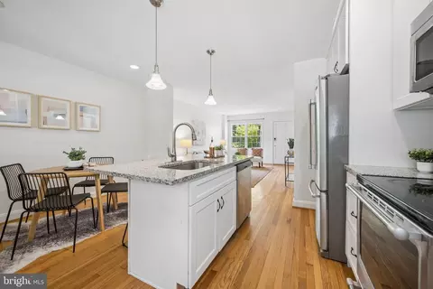 Kitchen - 1432 Redfern Ave, Baltimore, MD 21211 photo 3 of 6