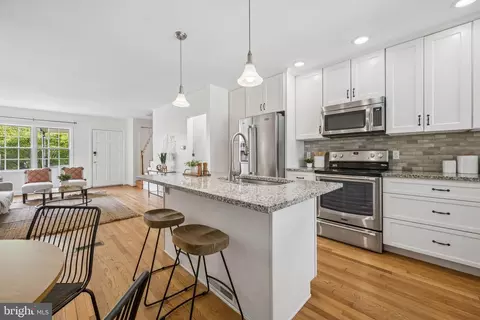Kitchen - 1432 Redfern Ave, Baltimore, MD 21211 photo 2 of 6