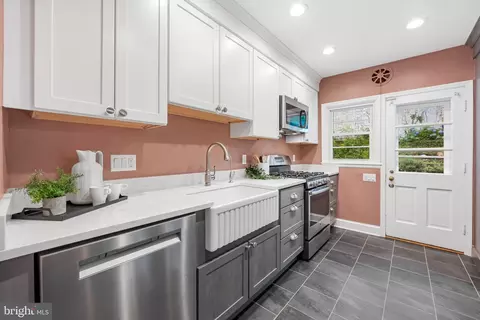 1305 Northview Rd, Baltimore, MD 21218 photo 5