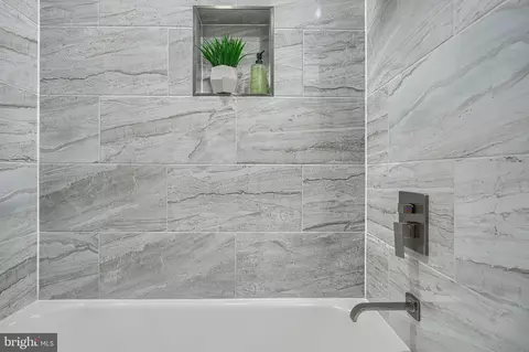 Bath - 1693 Darley, Baltimore, MD 21213 photo 5 of 8
