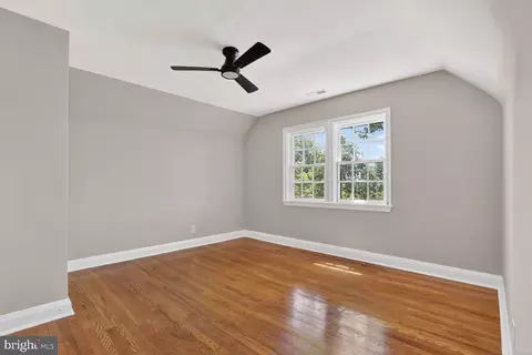 Bedroom - 315 E Cold Spring Ln, Baltimore, MD 21212 photo 1 of 3