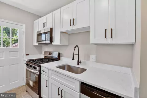 Kitchen - 315 E Cold Spring Ln, Baltimore, MD 21212 photo 1 of 2