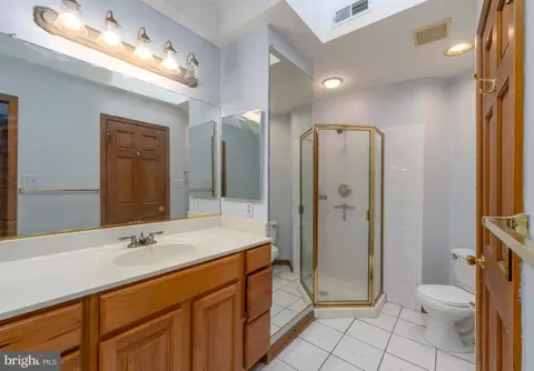 Bath - 2619 Fleet St, Baltimore, MD 21224 photo 1 of 2