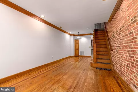 Living - 2619 Fleet St, Baltimore, MD 21224 photo 4 of 4
