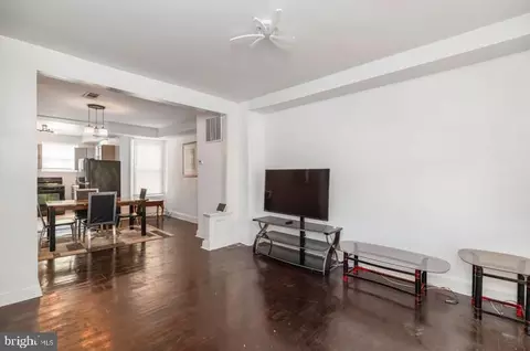 Entry Way - 2627 Cecil Ave, Baltimore, MD 21218 photo 1 of 5