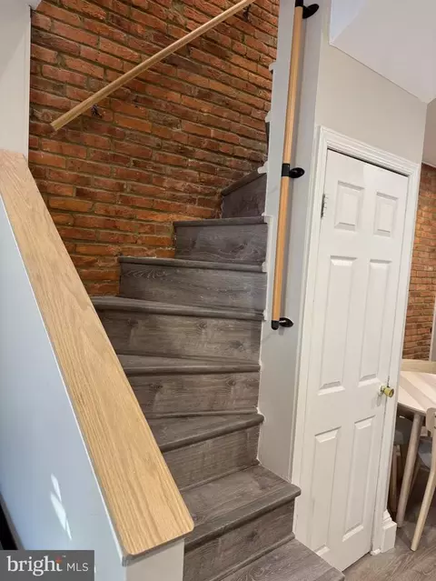 Entry Way - 417 Scott St, Baltimore, MD 21230 photo 6 of 8