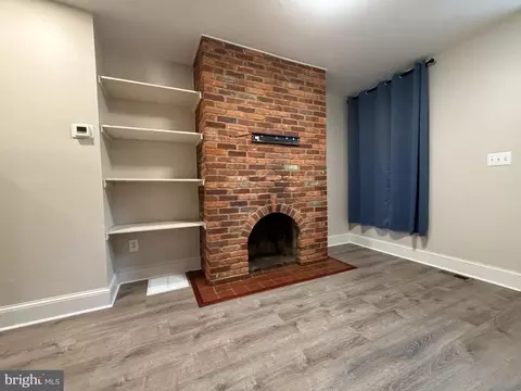 Living - 417 Scott St, Baltimore, MD 21230 photo 3 of 8