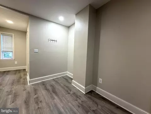 Entry Way - 417 Scott St, Baltimore, MD 21230 photo 4 of 8