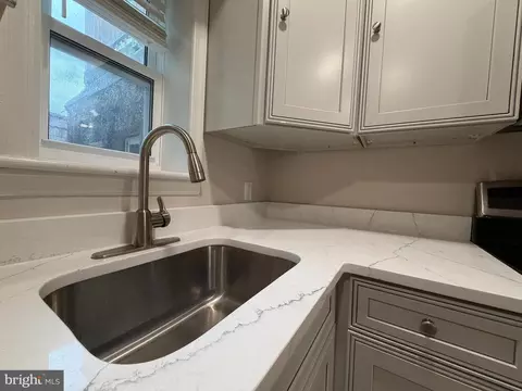 Kitchen - 417 Scott St, Baltimore, MD 21230 photo 3 of 6