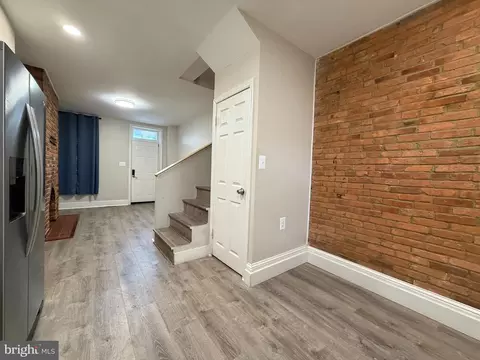 Entry Way - 417 Scott St, Baltimore, MD 21230 photo 2 of 8