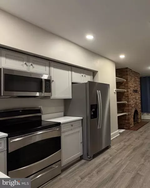 Kitchen - 417 Scott St, Baltimore, MD 21230 photo 5 of 6