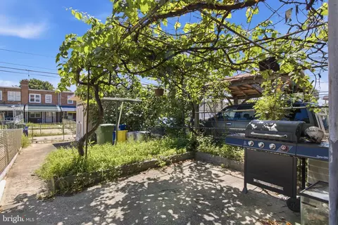 Exterior - 709 Tolna St, Baltimore, MD 21224 photo 3 of 7