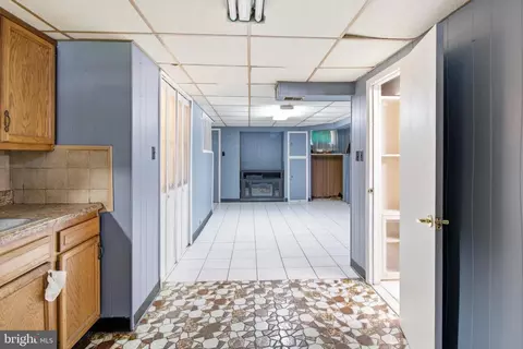 Entry Way - 709 Tolna St, Baltimore, MD 21224 photo 7 of 7