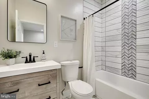 5325 Maple Ave, Baltimore, MD 21215 photo 7