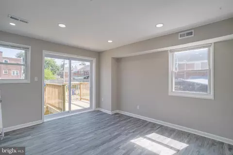 Living - 4100 Colborne Rd, Baltimore, MD 21229 photo 5 of 7