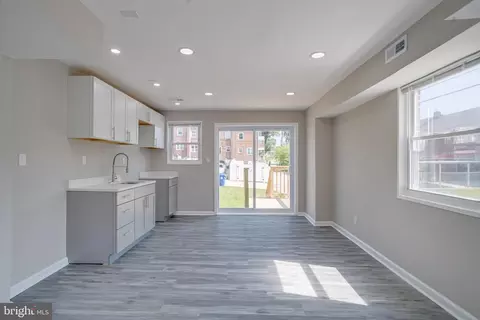Living - 4100 Colborne Rd, Baltimore, MD 21229 photo 4 of 7