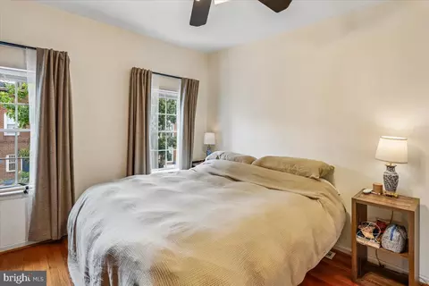 Bedroom - 136 E Fort Ave, Baltimore, MD 21230 photo 2 of 7