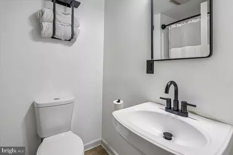 Bath - 136 E Fort Ave, Baltimore, MD 21230 photo 2 of 2
