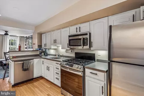 Kitchen - 136 E Fort Ave, Baltimore, MD 21230 photo 1 of 2
