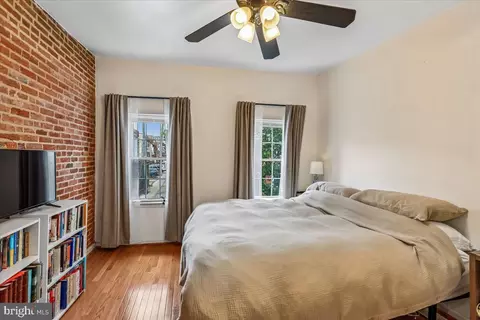 Bedroom - 136 E Fort Ave, Baltimore, MD 21230 photo 1 of 7