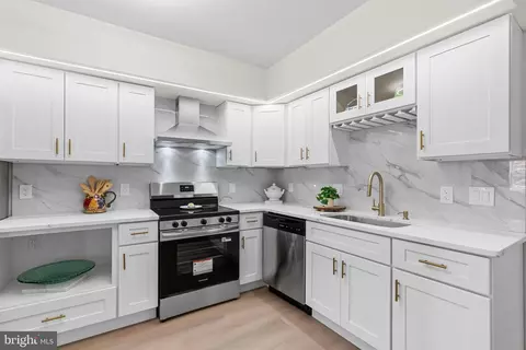 Kitchen - 1008 E Biddle St, Baltimore, MD 21202 photo 1 of 1