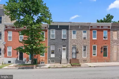 Exterior - 1008 E Biddle St, Baltimore, MD 21202 photo 2 of 4