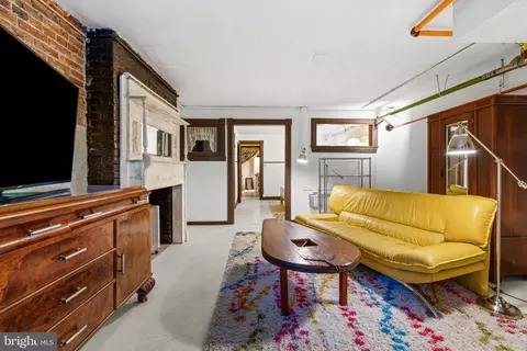 Living - 2014 Mount Royal Ter, Baltimore, MD 21217 photo 6 of 6