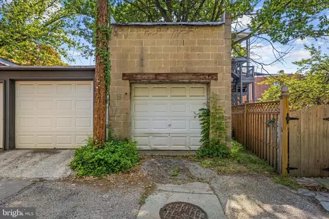 Exterior - 2014 Mount Royal Ter, Baltimore, MD 21217 photo 13 of 15
