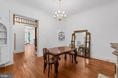 Dining - 2014 Mount Royal Ter, Baltimore, MD 21217 photo 1 of 4