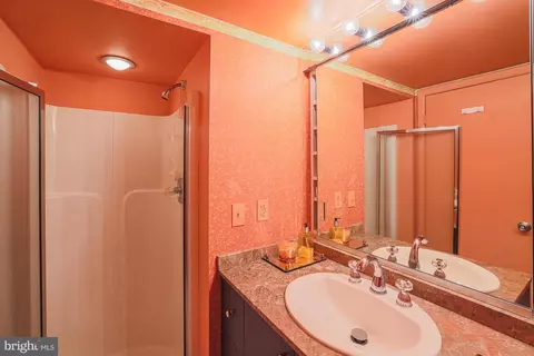 Bath - 6343 Red Cedar Pl, Baltimore, MD 21209 photo 7 of 7