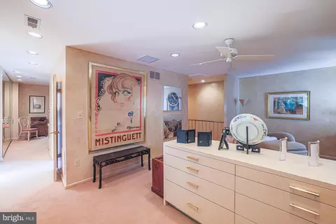 Entry Way - 6343 Red Cedar Pl, Baltimore, MD 21209 photo 2 of 2
