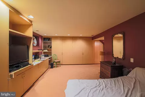 Bedroom - 6343 Red Cedar Pl, Baltimore, MD 21209 photo 4 of 4