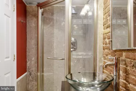 Bath - 420 S Regester, Baltimore, MD 21231 photo 4 of 4
