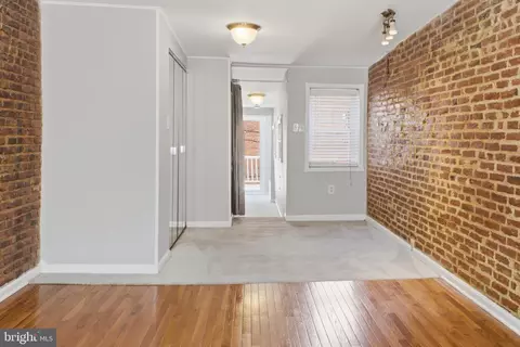 Entry Way - 420 S Regester, Baltimore, MD 21231 photo 3 of 6