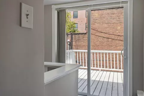 Exterior - 420 S Regester, Baltimore, MD 21231 photo 6 of 15