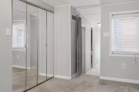 Entry Way - 420 S Regester, Baltimore, MD 21231 photo 4 of 6