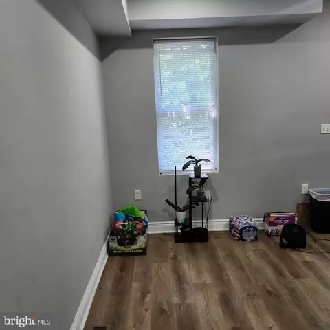 Entry Way - 3928 6th St, Baltimore, MD 21225 photo 7 of 14