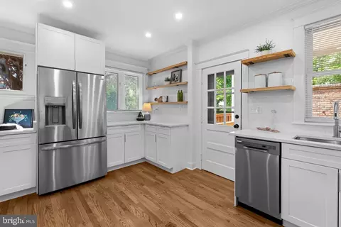 Kitchen - 516 E 39th St, Baltimore, MD 21218 photo 5 of 7