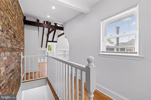 Entry Way - 516 E 39th St, Baltimore, MD 21218 photo 5 of 6