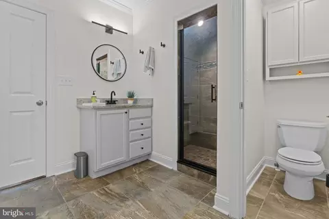 Bath - 1452 Boyle St, Baltimore, MD 21230 photo 2 of 3
