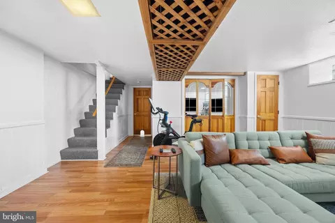 Entry Way - 3712 Rexmere Rd, Baltimore, MD 21218 photo 7 of 7
