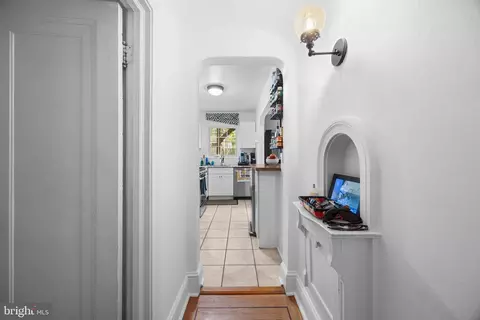 Entry Way - 3712 Rexmere Rd, Baltimore, MD 21218 photo 1 of 7